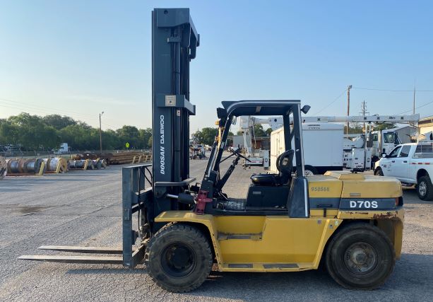 2006 Doosan / Daewoo D70S Forklift (950666)