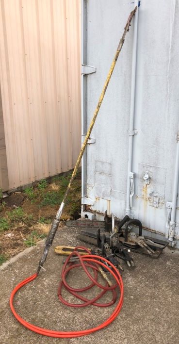 Lot of Misc. Hydraulic Chainsaws & Pruner (OSC5)