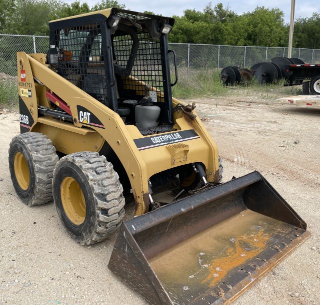 2006 Caterpillar 236B Skid Steer Loader (980375)