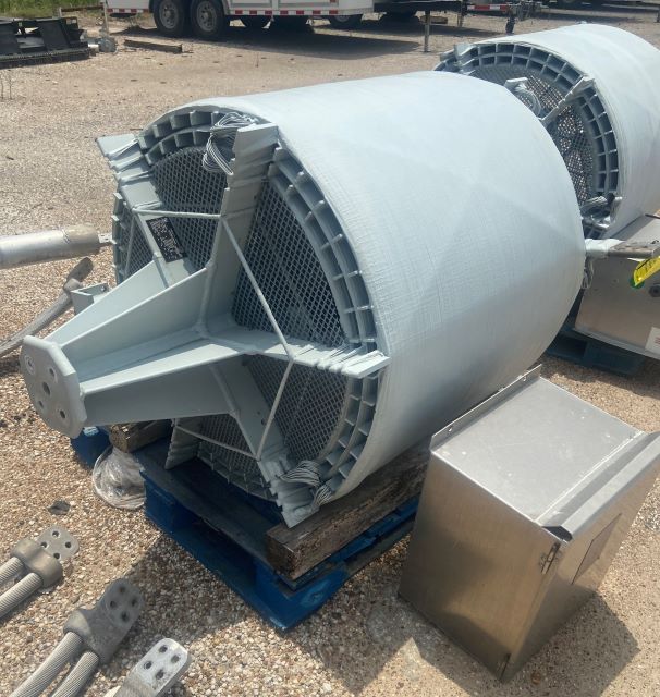 Two (2) Line Traps (0079893440)