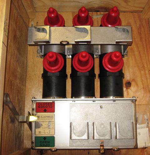 Elastimold Model 66 ~ Submersible 3 Phase Molded Vacuum Switch 15kv