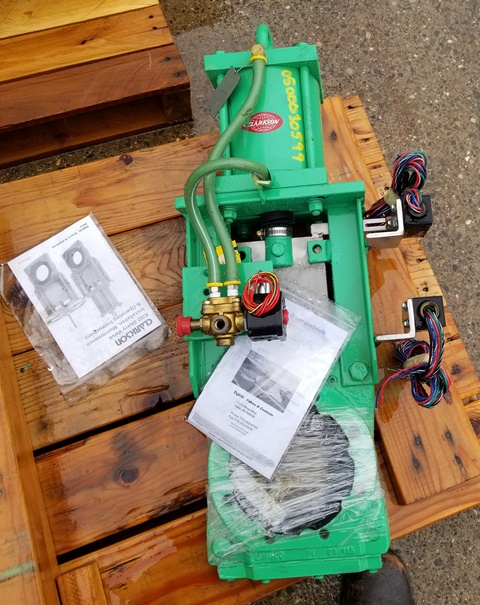 Clarkson 4 inch Knife Gate Valve with Pneumatic Operator 500030599