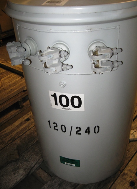 Howard Overhead Single Phase 100 KVA Transformer HV 13200 LV 120 240 (A)