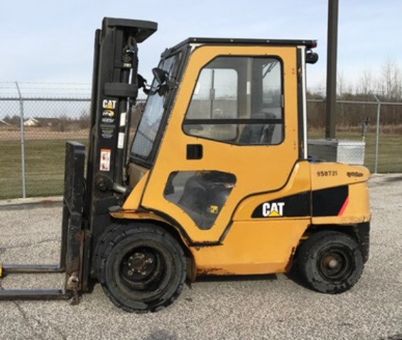 07 CAT P6500-G Fork Truck 6500 lb Capacity (950721)