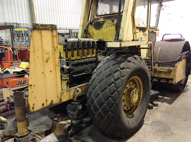 1989 BOMAG BW 212D Enclosed Cab Vibrator Roller  (970215)