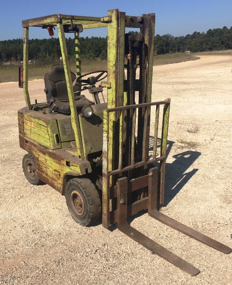 Clark C500-30 Forklift 3000 lb 