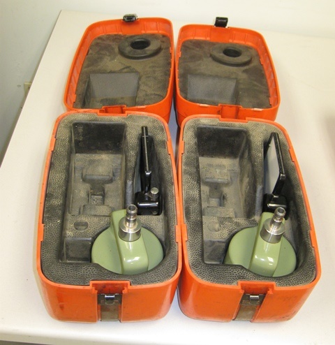 WILD Surveying Light Targets with Cases Qty 2
