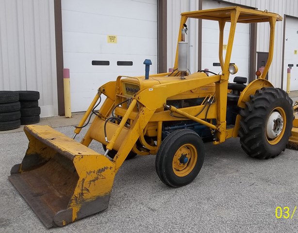1971 Ford 3400 Tractor w/ ROPS & Front End Loader (980097)