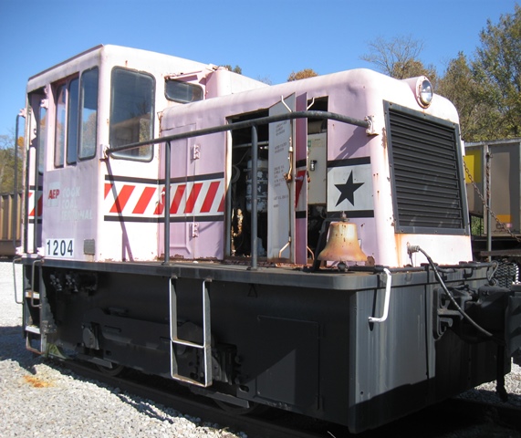 GE Diesel Electric Locomotive B-50/50-IGE 763  150 HP 990121
