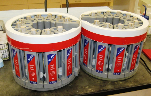 2 CEM Microwave  XP-1500 Carousel with Tubes