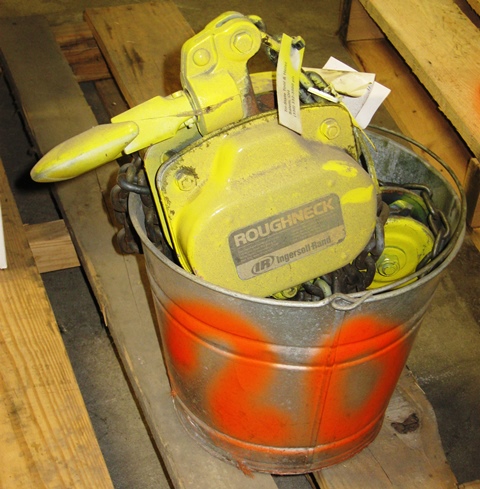 IR Roughneck Manual Chain Hoist 3T Lift 15 ft. #20