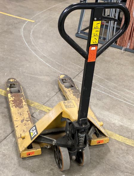 Caterpillar Pallet Jack #4