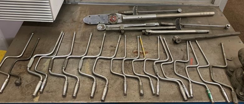 Lot of Speedwrenches, Torque Wrenches, & Breaker Bars