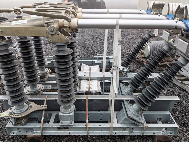 Pascor Atlantic 69kv TTR-8V Vertical Break Switch