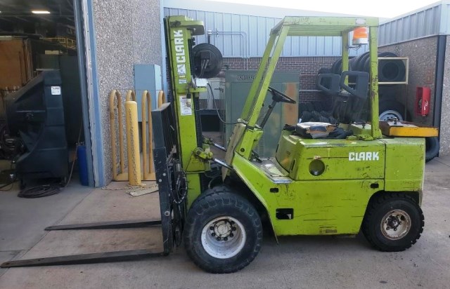 1985 Clark C500-Y500 Diesel Forklift (950473)