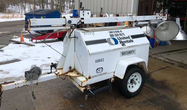 2000 Coleman MG4000RLKH Portable Light Tower (911212)