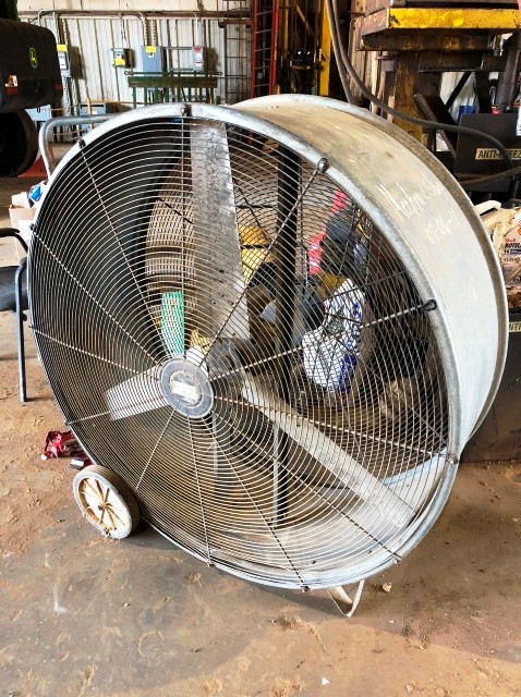 48 Inch Portable Shop Fan, 115v (Lot 205)