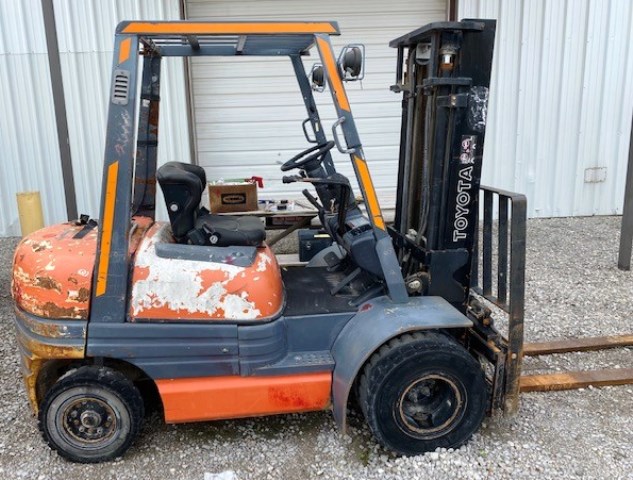 1997 Toyota Diesel Forklift, 4500 lb. Cap. (950495)