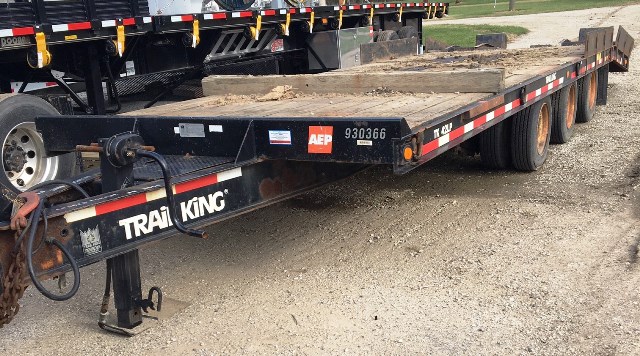 2004 Trail King Tag TK42LP Tri Axle Equipment Trailer - GVWR 52080