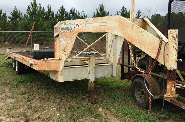 1983 Gooseneck Equipment Trailer (930543)