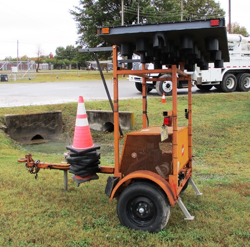 1988 Signal Traffic Control Trailer (911043)