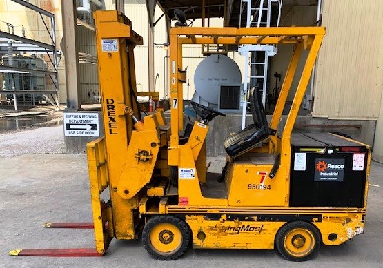 1983 Drexel SL33HPG Swingmast Side Loading Electric Forklift (950194)