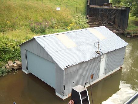 Bldg: Floating Boat House 32 x 20