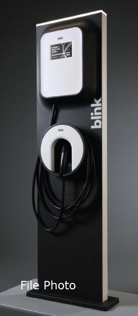 Blink Level 2 Pedestal Electric Vehicle Supply Equipment (EVSE) Station 103391