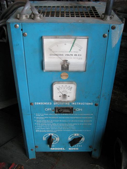 Associated Equipment 100 Amp Charger  