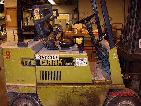 Clark Fork Lift (Gas)