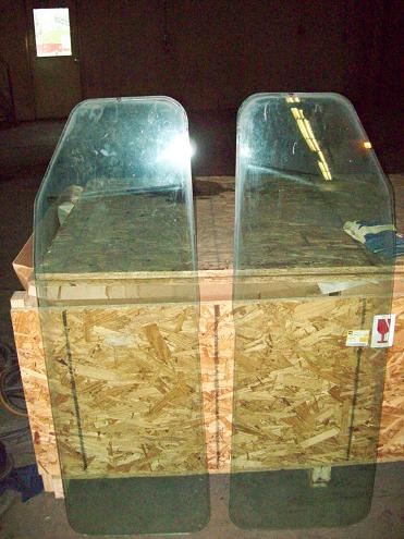 Caterpillar D9R Window Glass 2 complete sets