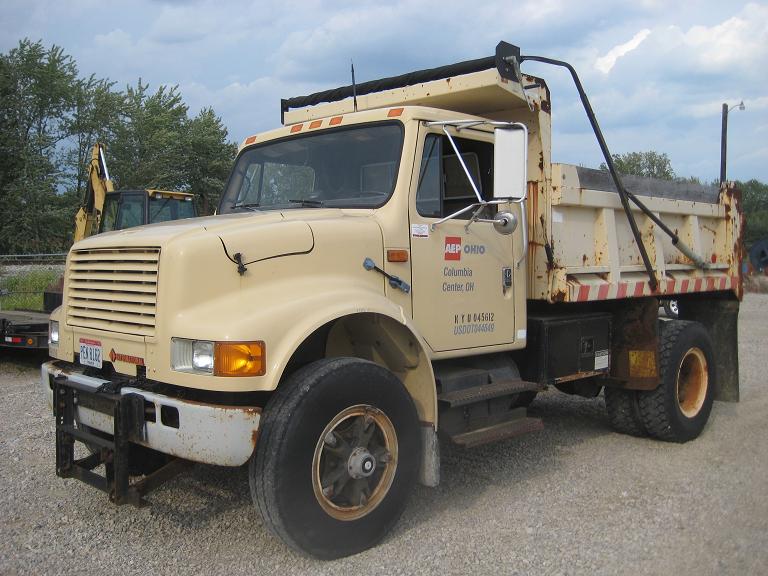 Dump Truck: IN 4900 Steel Bed Single Axle