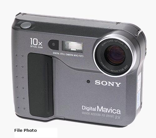 Camera: Sony MVC-FD73 0.3MP Mavica Digital  w/ 10x Optical Zoom