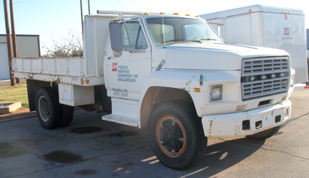 1983 Ford F600 Dump Bed  (690141)