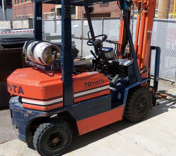  Toyota Propane Fork Truck (4000 lb Capacity) (950067)