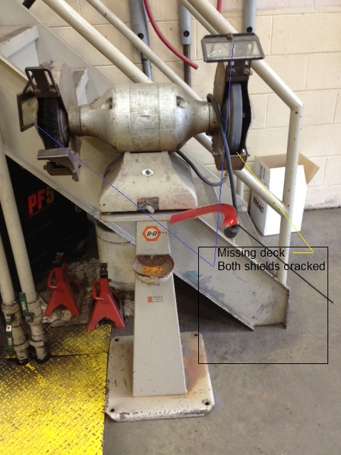  Black & Decker 10 inch Pedestal Grinder