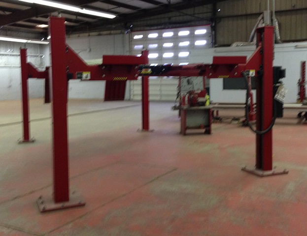 Hunter 4 Post Auto Lift  L421 14000 lb Capacity