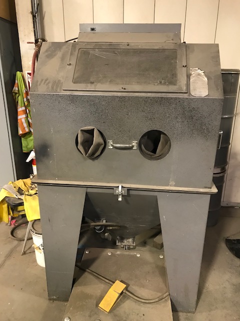 Econoline Sandblast Cabinet