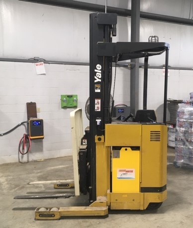 2001 Yale Electric Forklift (950416)