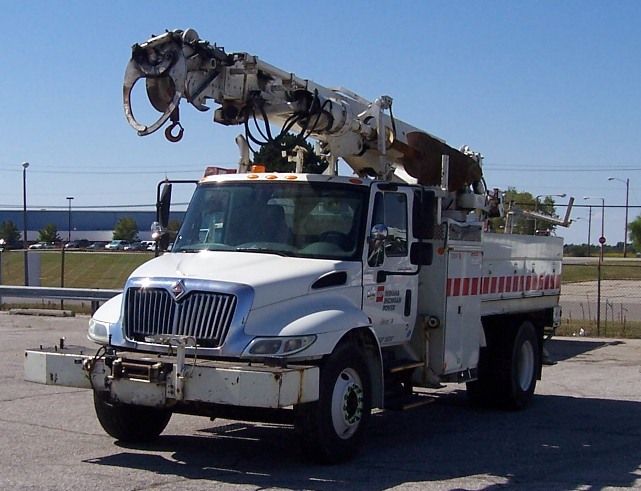 [BUY IT NOW] 2002 International 4300 Digger Derrick (710264)