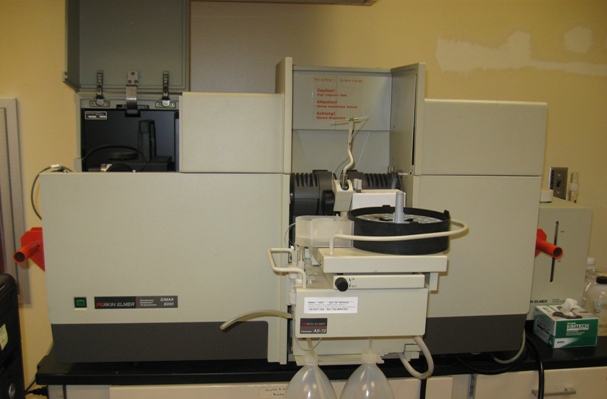 PE Simultaneous Multielement Atomic Absorption Spectrometer (SIMMAA 6000)