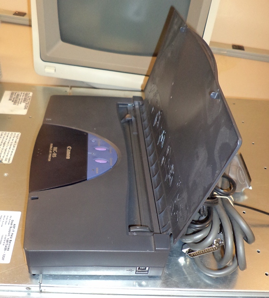 Canon BJC-85 Bubble Jet Printer with Cable