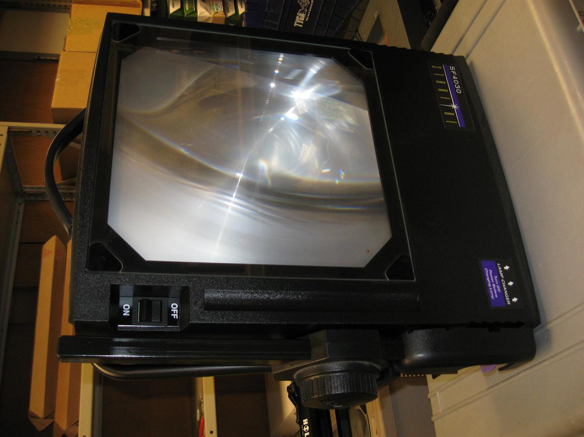 Dukane SF4030 Overhead Projector