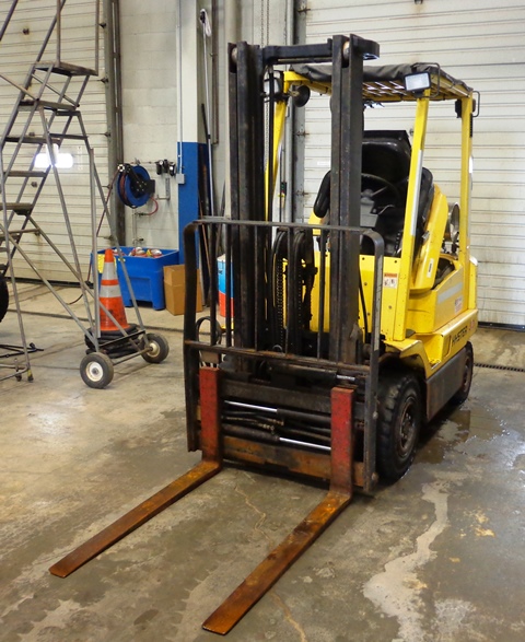 1996 Hyster H30XM Forklift 3000 lb Cap (950011)