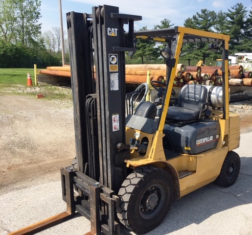 1998 Caterpillar GP25-LP Forklift - 5000 LB Capacity (950366)