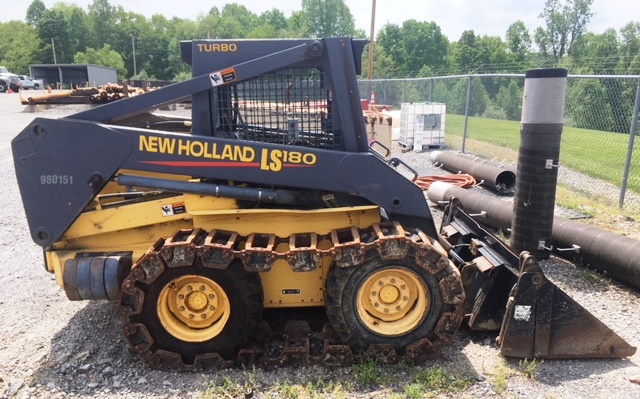 2001 New Holland LS180 Skid Steer (980151)