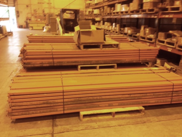 Pallet Rack Rails and Wire Mesh