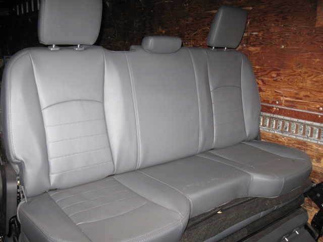 Dodge Ram 2500 Rear Seat Qty 15