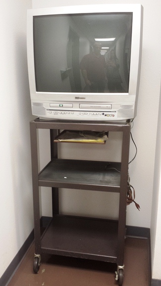 Color TV with Built-In DVD and VHS