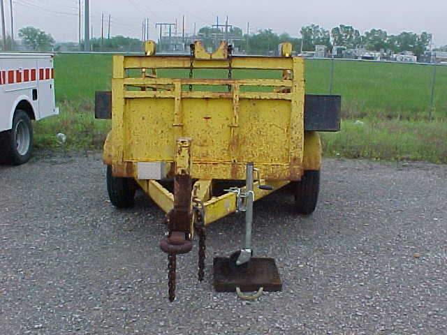 1972 B&W Tandum Axle Material Trailer